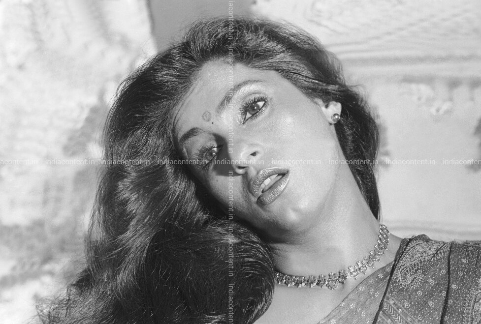 659-dimple-kapadia-image-F159SP20_001396.jpg