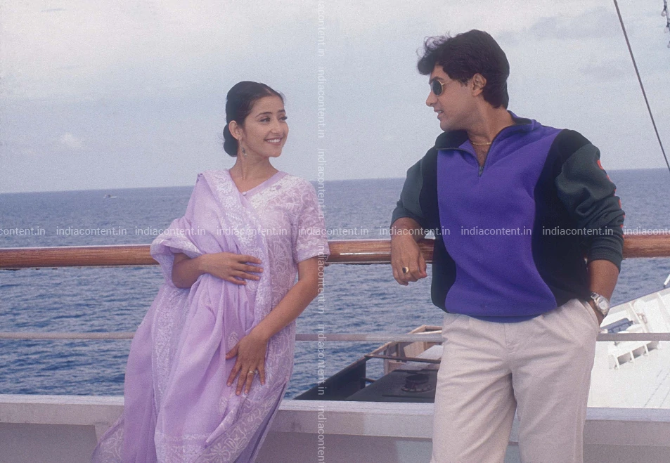 659-F236SG19-DVD0057.webp