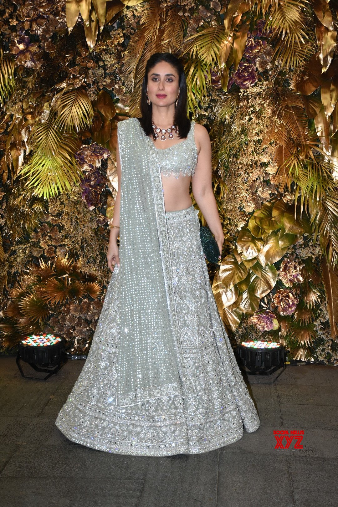 Karishma-Kapoor-Kareena-Kapoor-Rekha-and-others-at-armaan-jain-and-anissa-malhotra-wedding-party--Gallery-89.jpg