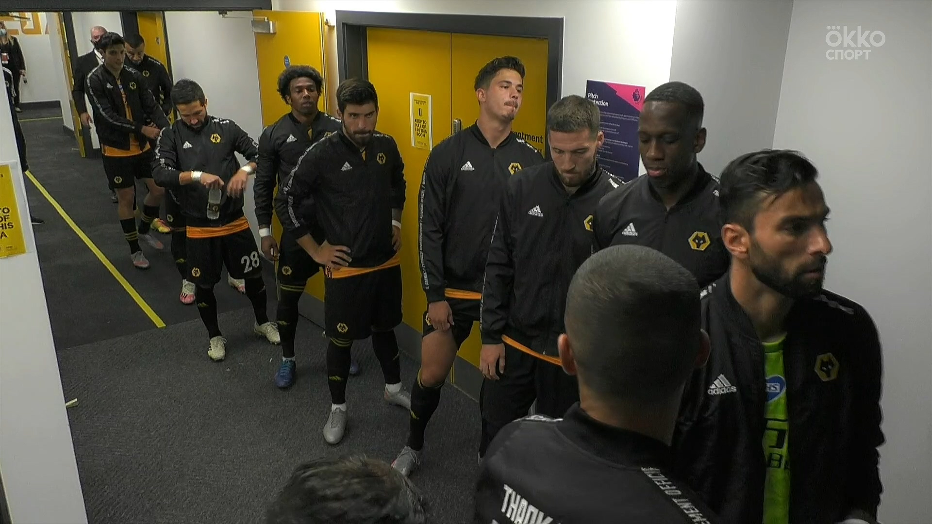 Чемпионат Англии 2019-2020 33-й тур Вулверхэмптон - Арсенал Okko Спорт.mkv_20200705_130346.201.jpg