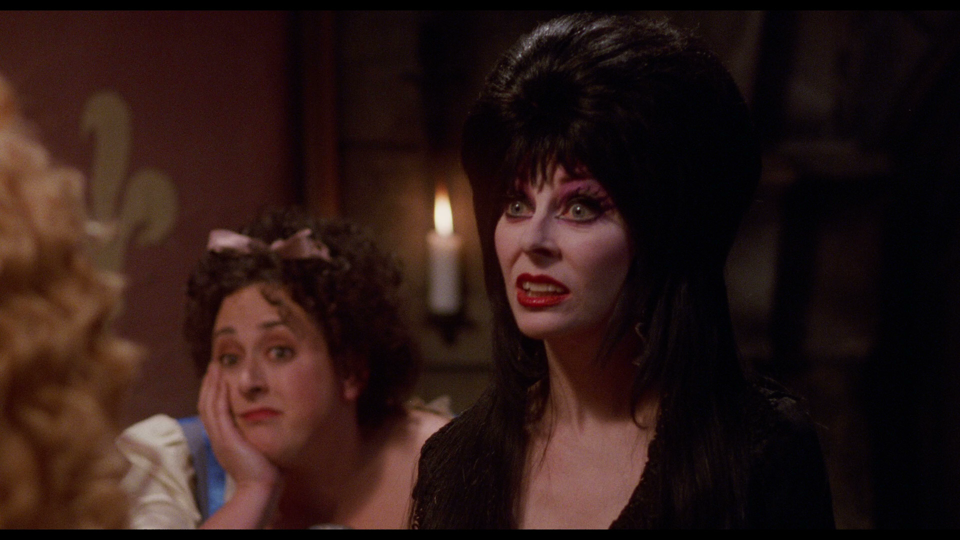 Elvira's.Haunted.Hills.2002.Shout!Factory.BDRemux.1080p[(035043)10-50-16].PNG
