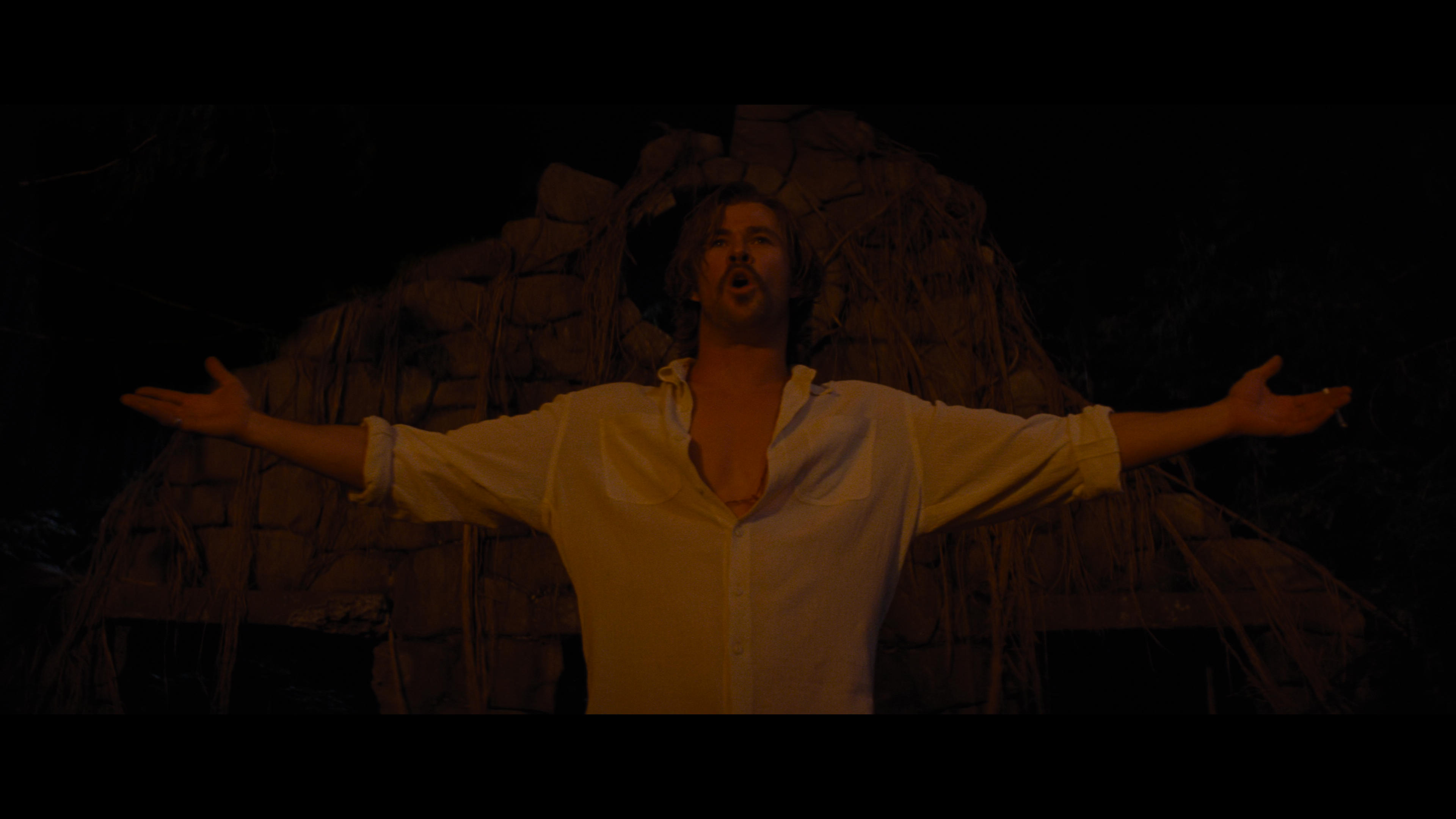 Bad.Times.at.the.El.Royale.2018.UHD.BDRemux.2160p.HDR.DoVi.HYBRID.P8.by.DVT.mkv_snapshot_01.41.59_[2022.01.03_17.36.16].png