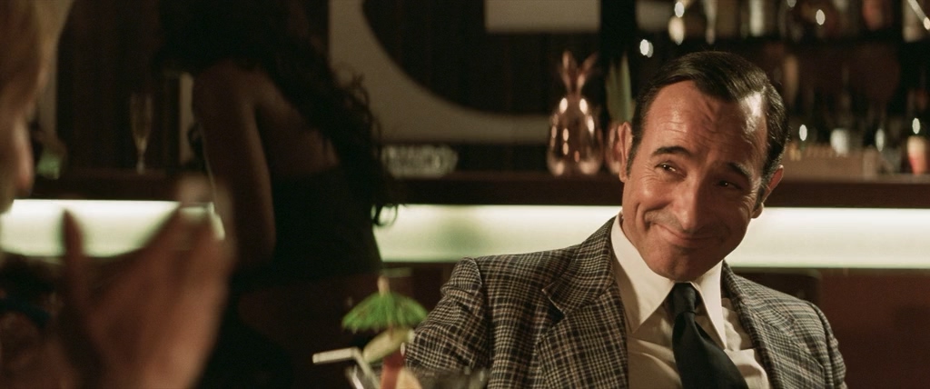 OSS 117.Alerte rouge en Afrique noire.2021.DUB.IVI.BDRip-AVC.[wolf1245.ExKinoRay].mkv_20220220_125123.160.jpg