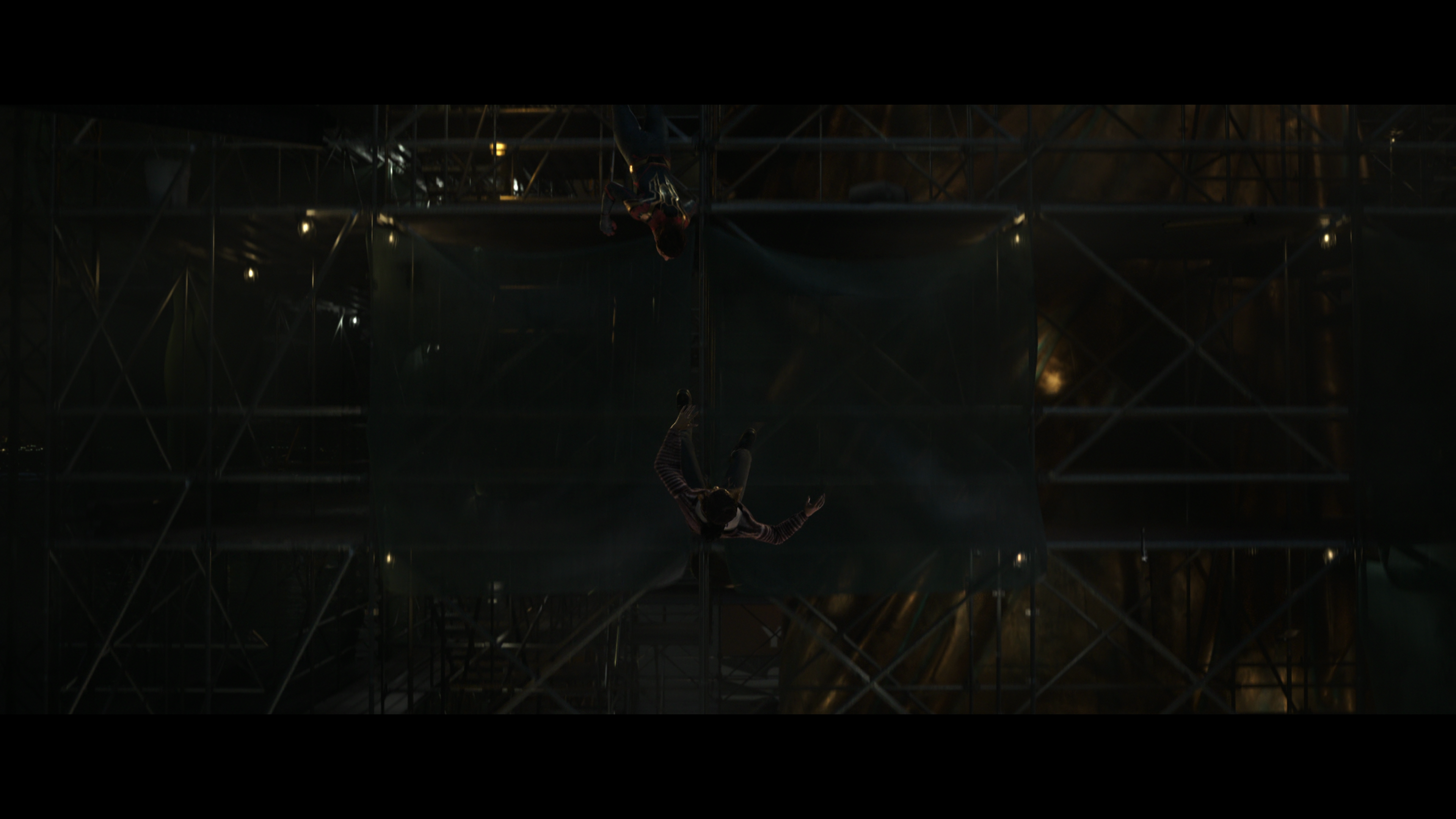 Spider-Man.No.Way.Home.2021.UHD.BluRay.2160p.TrueHD.Atmos.7.1.DV.HEVC.REMUX-FraMeSToR.mkv_20220315_091327.863.png