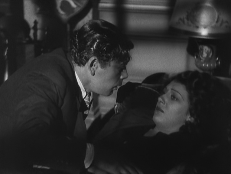 scarface.1932.mkv_snapshot_01.26.38_[2010.02.10_18.44.51] копия.png
