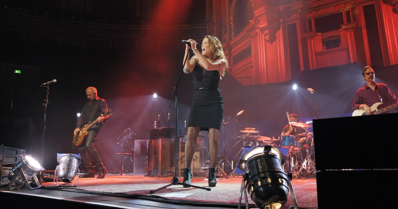 Beth Hart - RAH.2018.BDRip720p.mkv_20220509_081622.309.png