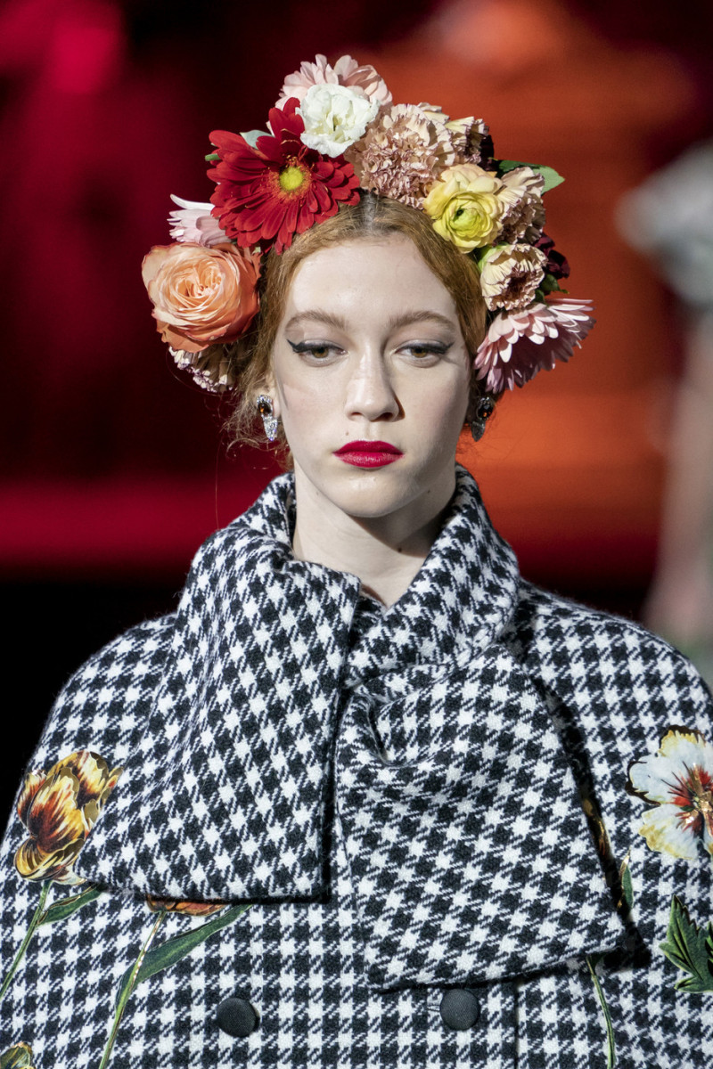 Dolce+Gabbana+Fall+2019+Details+WYTv99psbRlx.jpg
