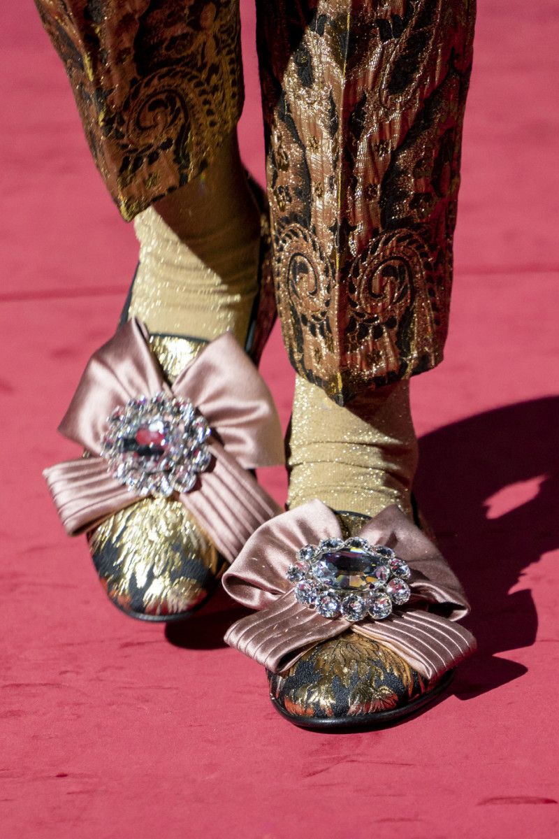 Dolce+Gabbana+Fall+2019+Details+8Sb51lHMSp9x.jpg