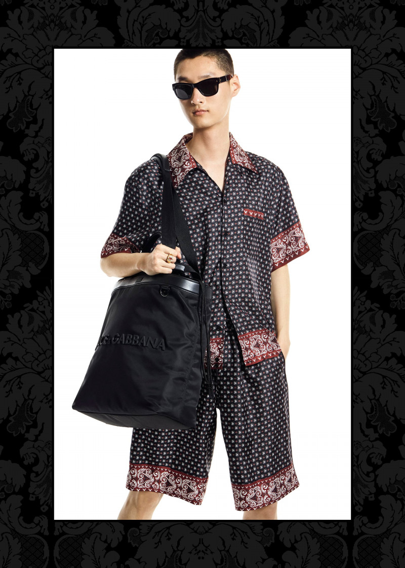 dolce-and-gabbana-summer-2020-man-collection-1541.jpg
