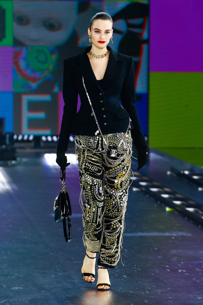 00115-dolce-and-gabbana-RTW-fall-21.jpg