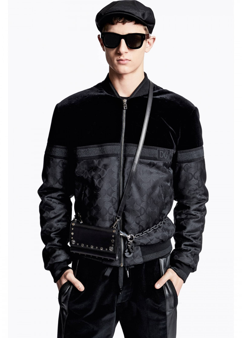 dolce-and-gabbana-fall-winter-2020-21-man-collection-144.jpg