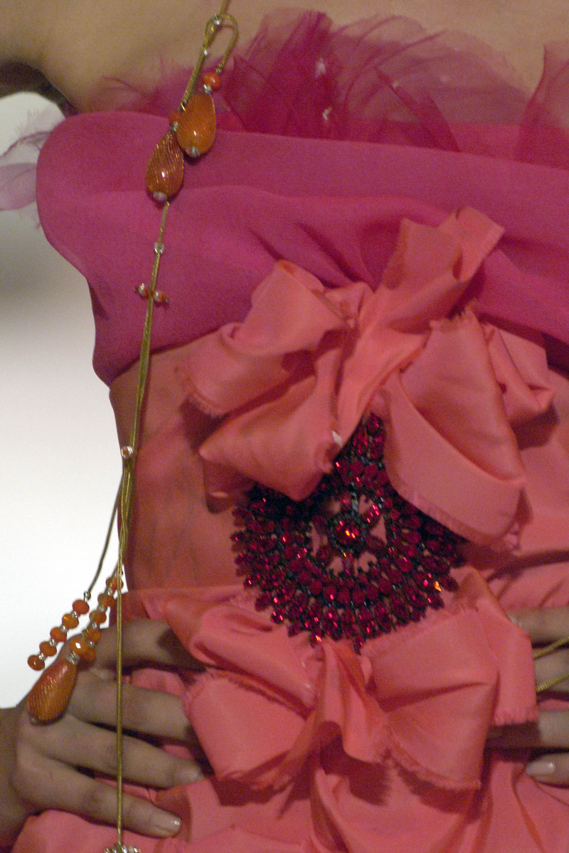 00810h-christian-lacroix-fall-2005-couture-details-.jpg