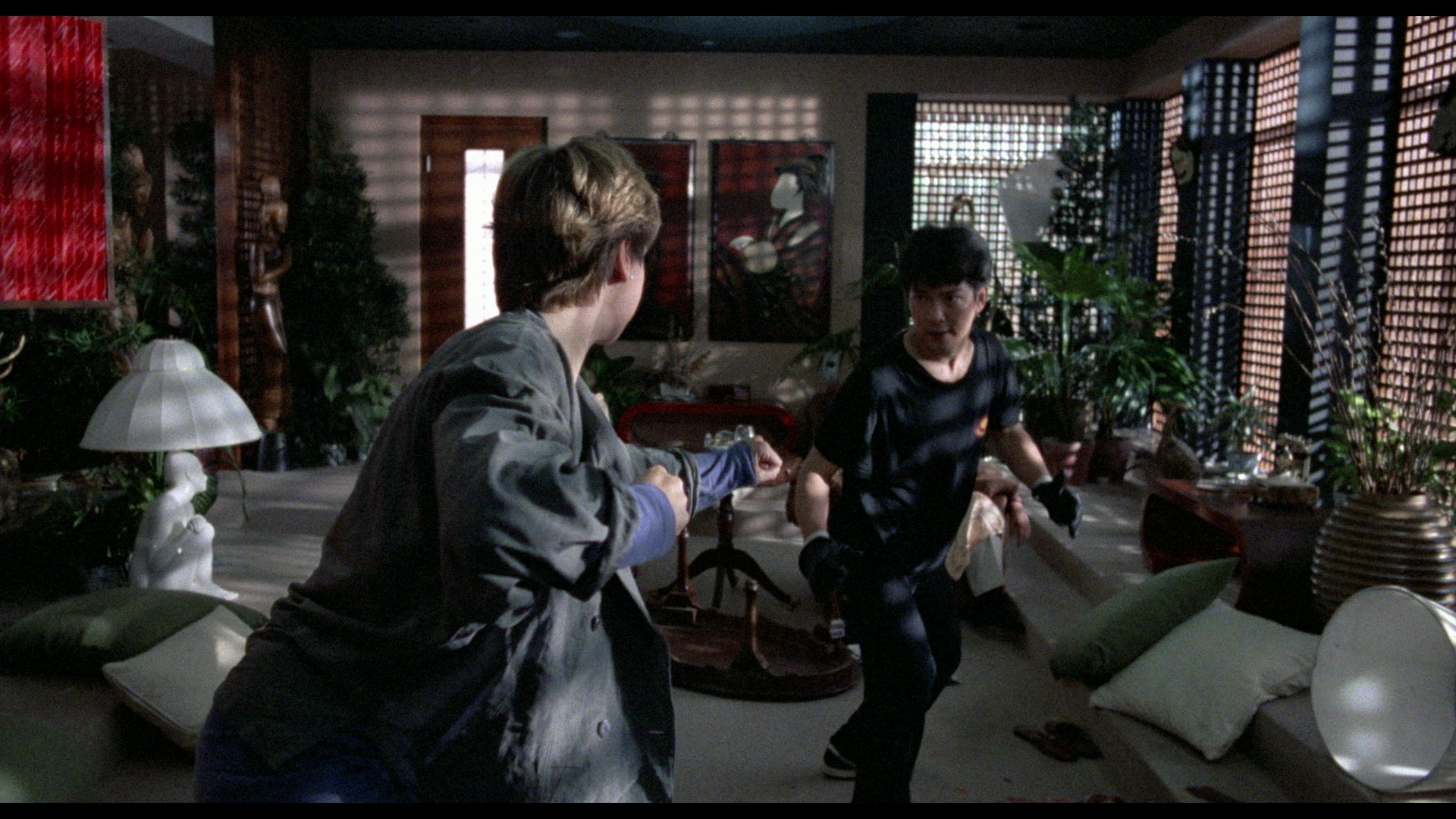 Righting.Wrongs.1986.Hong.Kong.Cut.Vinegar Syndrome.BDRemux.1080p2[(068029)13-15-56].PNG