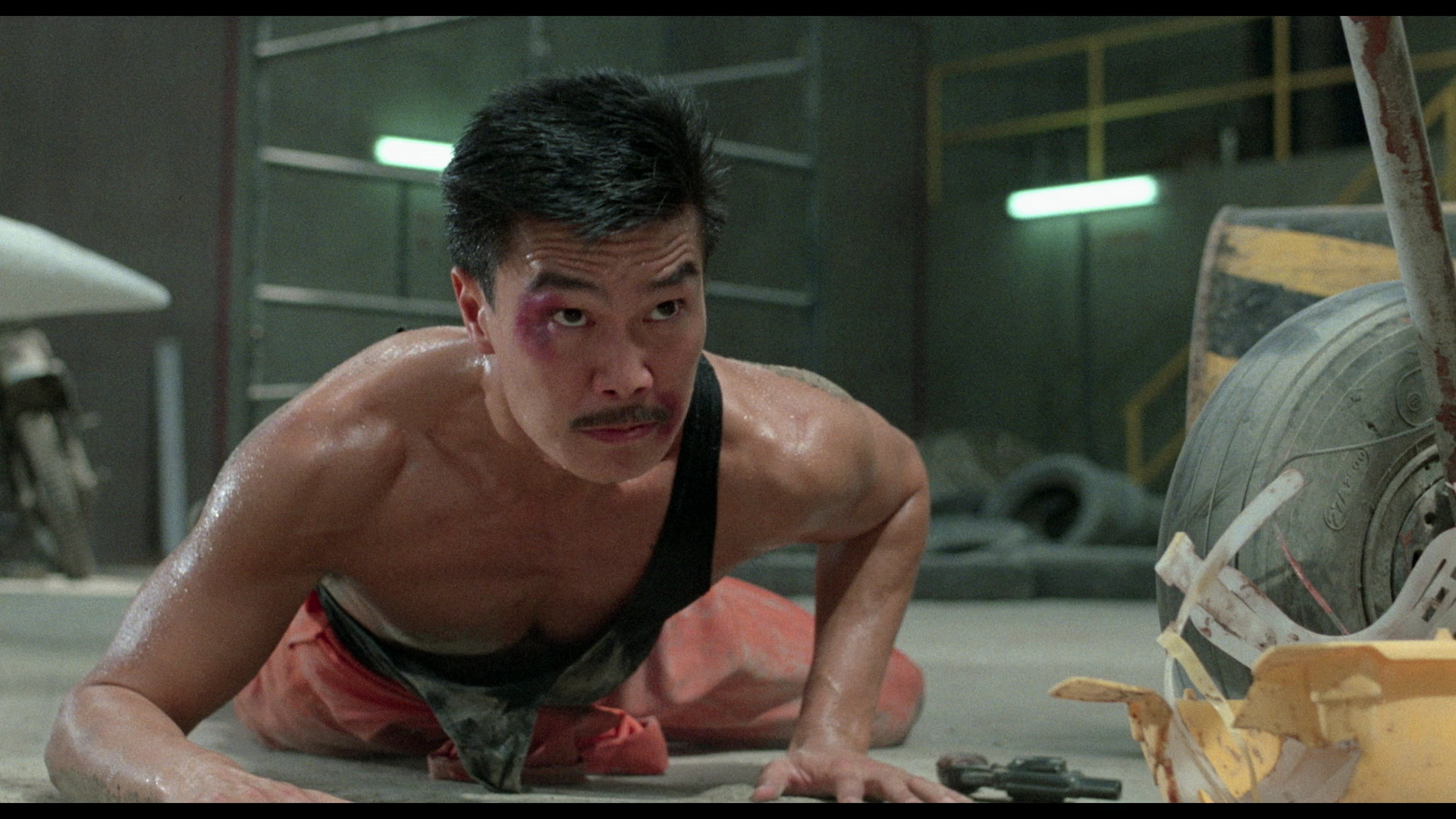 Righting.Wrongs.1986.Hong.Kong.Cut.Vinegar Syndrome.BDRemux.1080p2[(129712)13-16-58].PNG