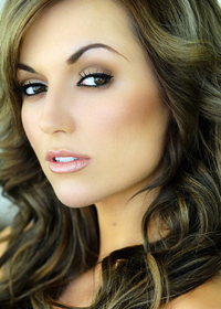 Джоэнн Келли