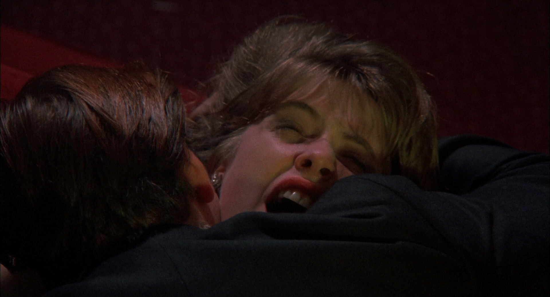 Поцелуй вампира (Vampire's Kiss) 1988 BDRip 1080p.mkv_012032.953.png