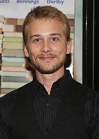 Лу Тейлор Пуччи