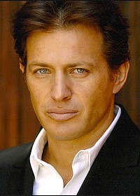 Костас Мэндилор