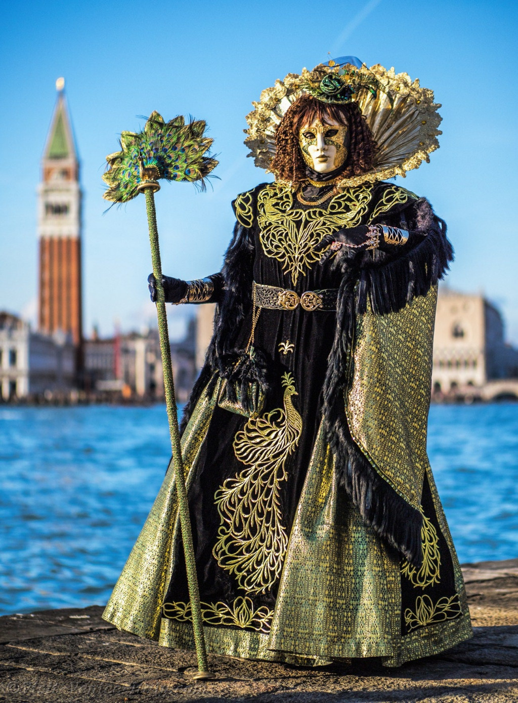 Платье венеция