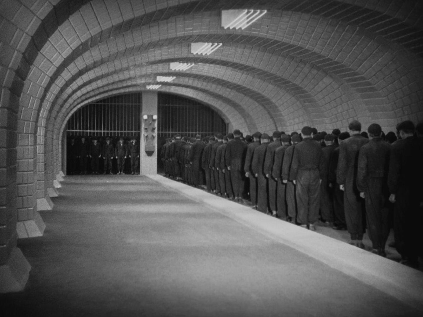 Метрополис (Metropolis) 1927.mkv_snapshot_00.04.10.005.png