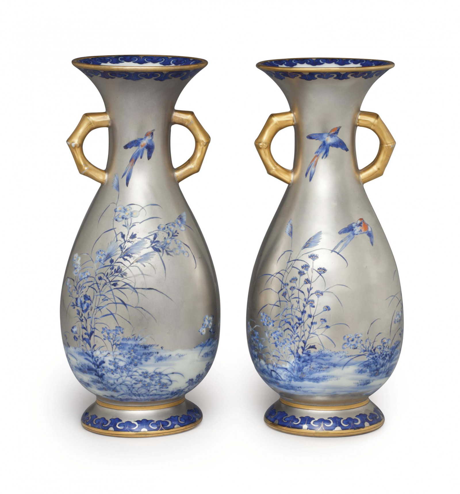 A PAIR OF PARIS PORCELAIN 'EXPOSITION UNIVERSELLE' PLATINUM-GROUND VASES.jpg