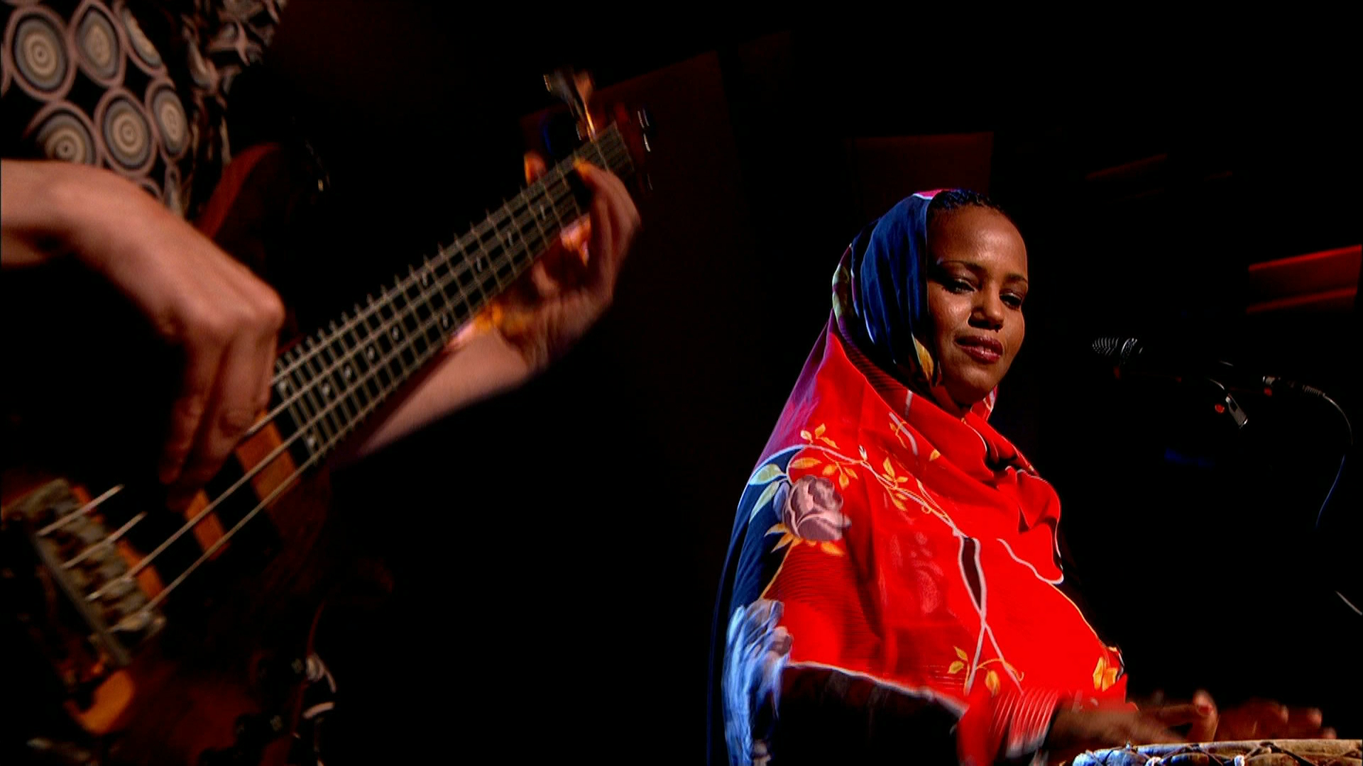 Later... Live with Jools Holland - Series 44 Episode 3 Full (2014).ts_20230312_205132.931.png