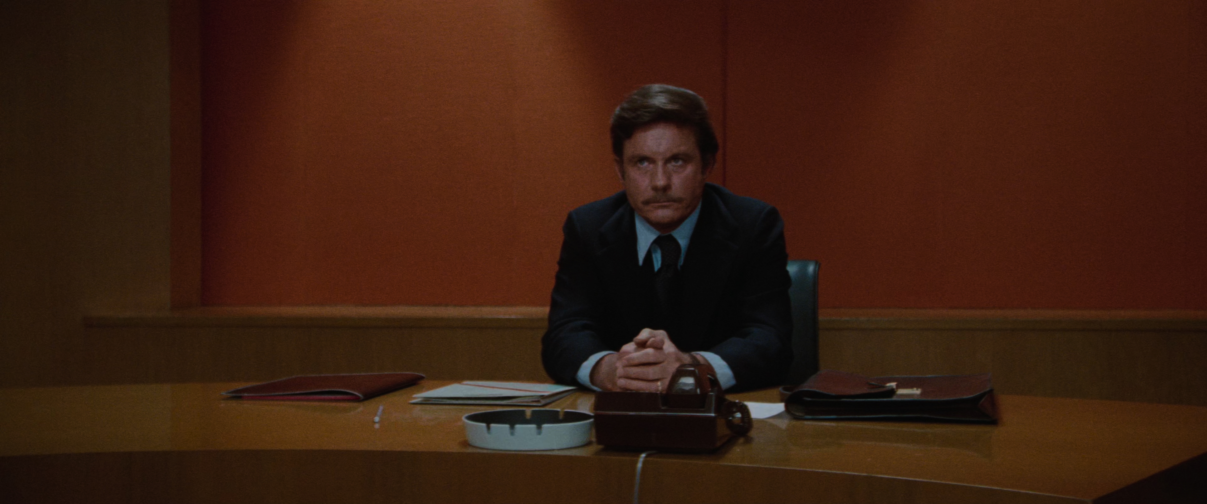 Три дня Кондора (Three Days of the Condor) 1975.mkv_snapshot_00.39.40.000.jpg