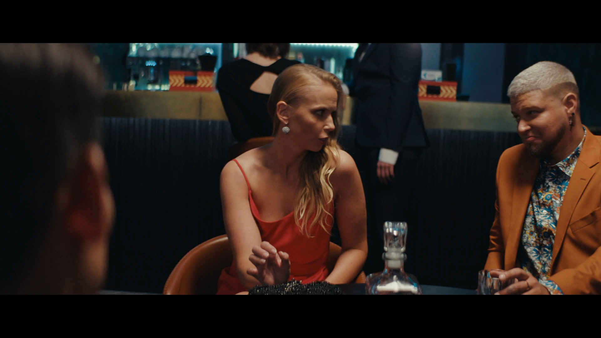 Tu.mano.deimantas.2023.WEB-DL.1080p.ExKinoRay.mkv_snapshot_00.02.36.png