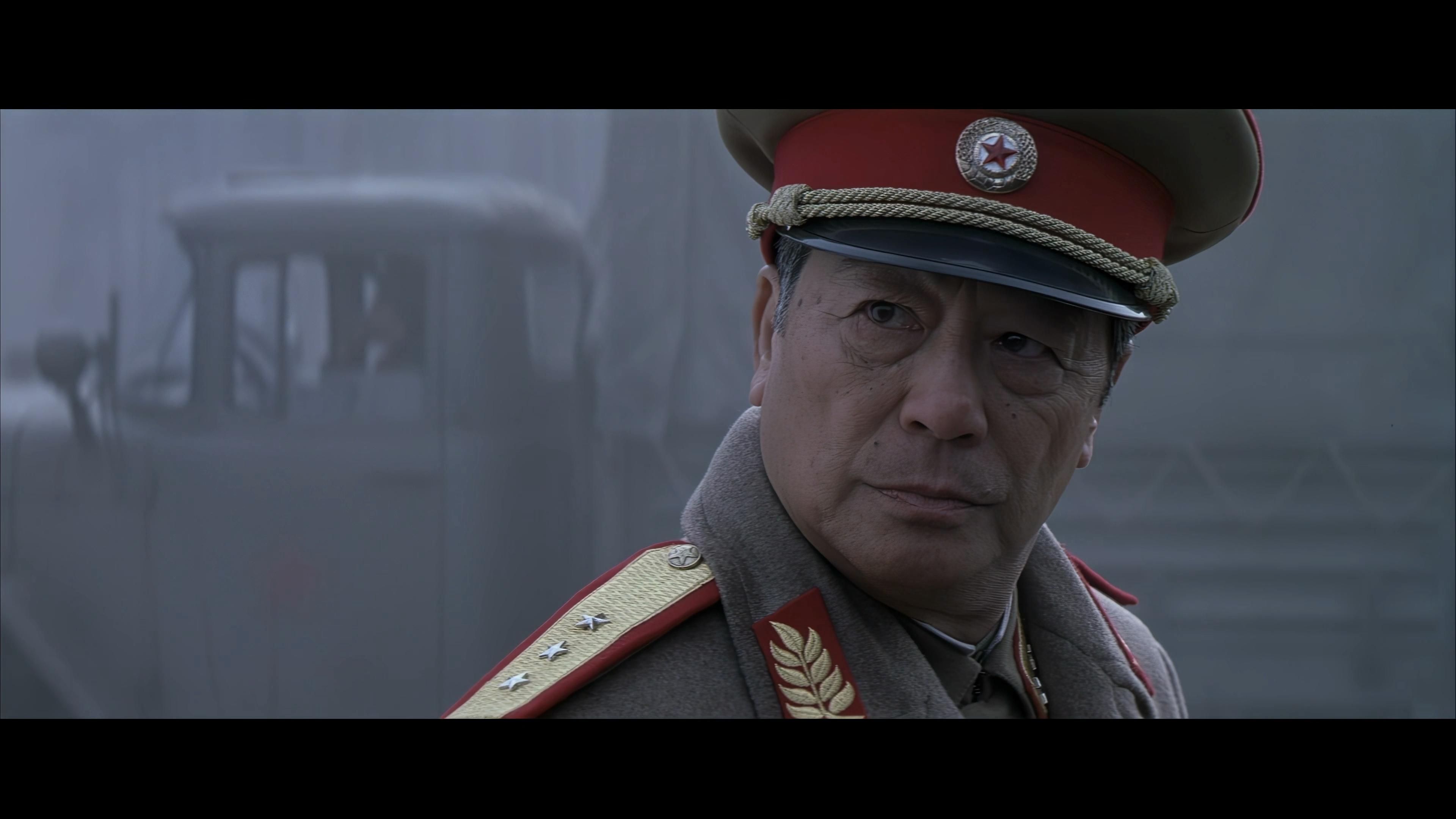 007.2002 Die Another Day - Умри, но не сейчас 4K.mkv_20230611_104710.269.png