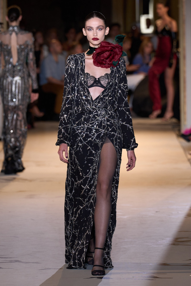 00024-zuhair-murad-fall-2023-couture-credit-gorunway.jpg