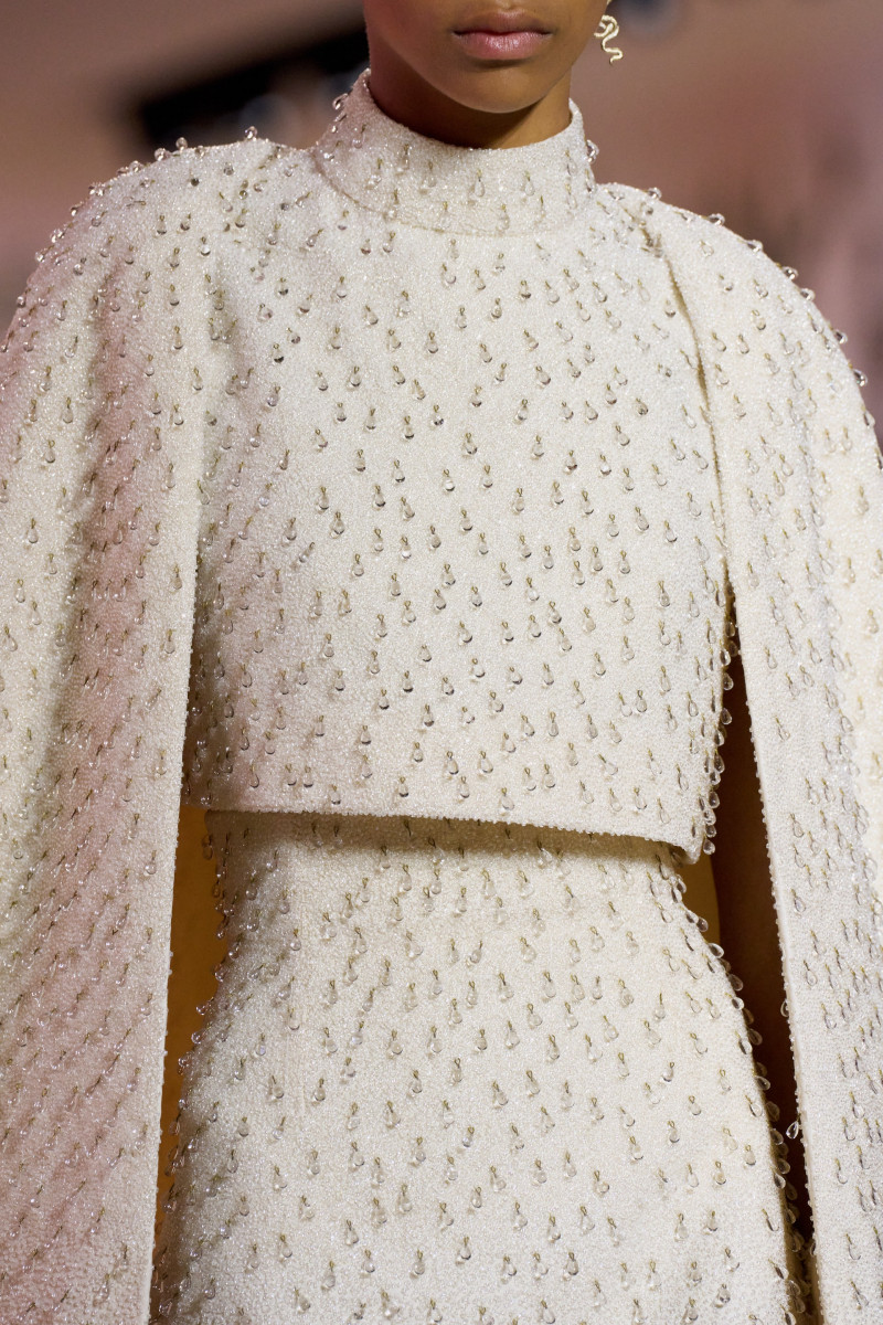 00126-christian-dior-fall-2023-couture-details-credit-gorunway.jpg