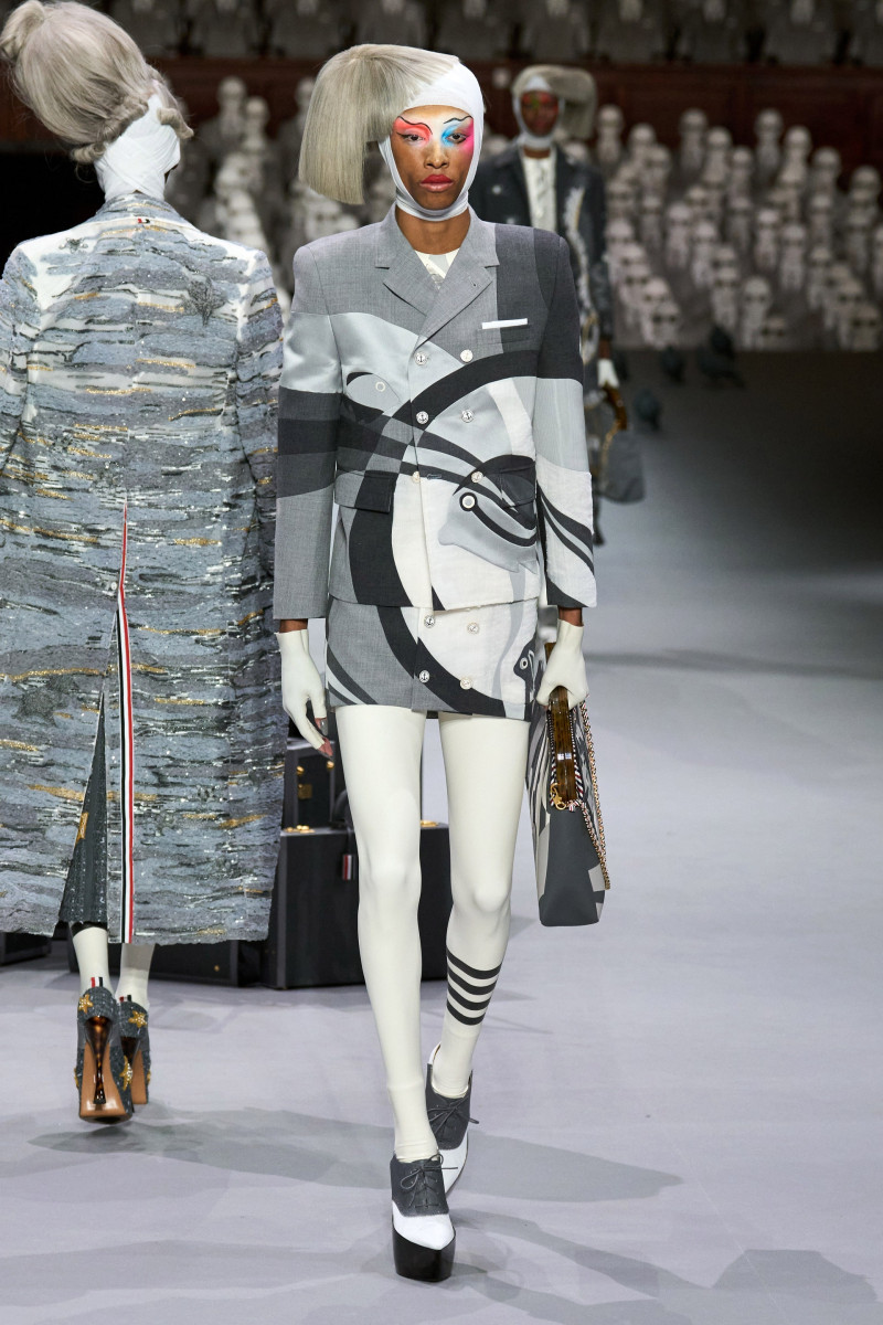 00007-thom-browne-fall-2023-couture-credit-gorunway.jpg