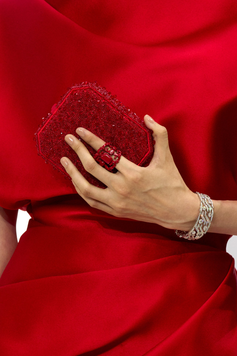 00013-fendi-fall-2023-couture-details-credit-gorunway.jpg