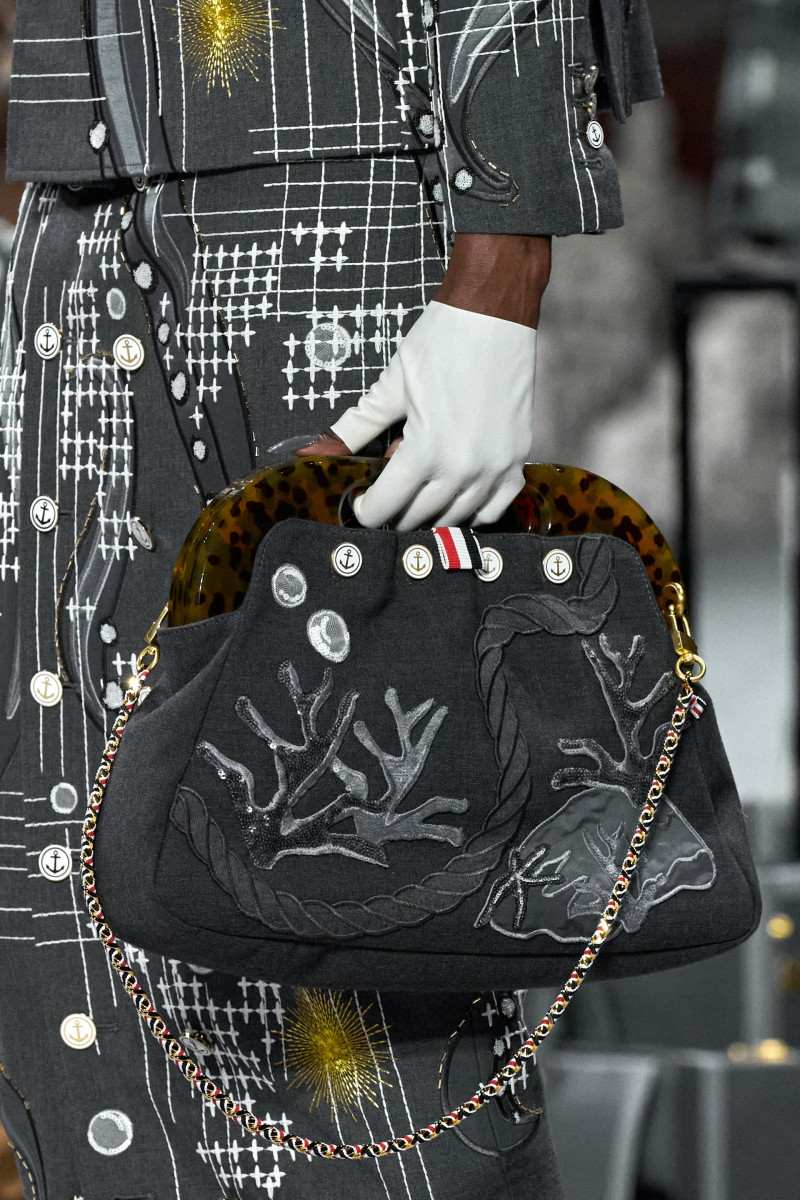 00055-thom-browne-fall-2023-couture-details-credit-gorunway.jpg