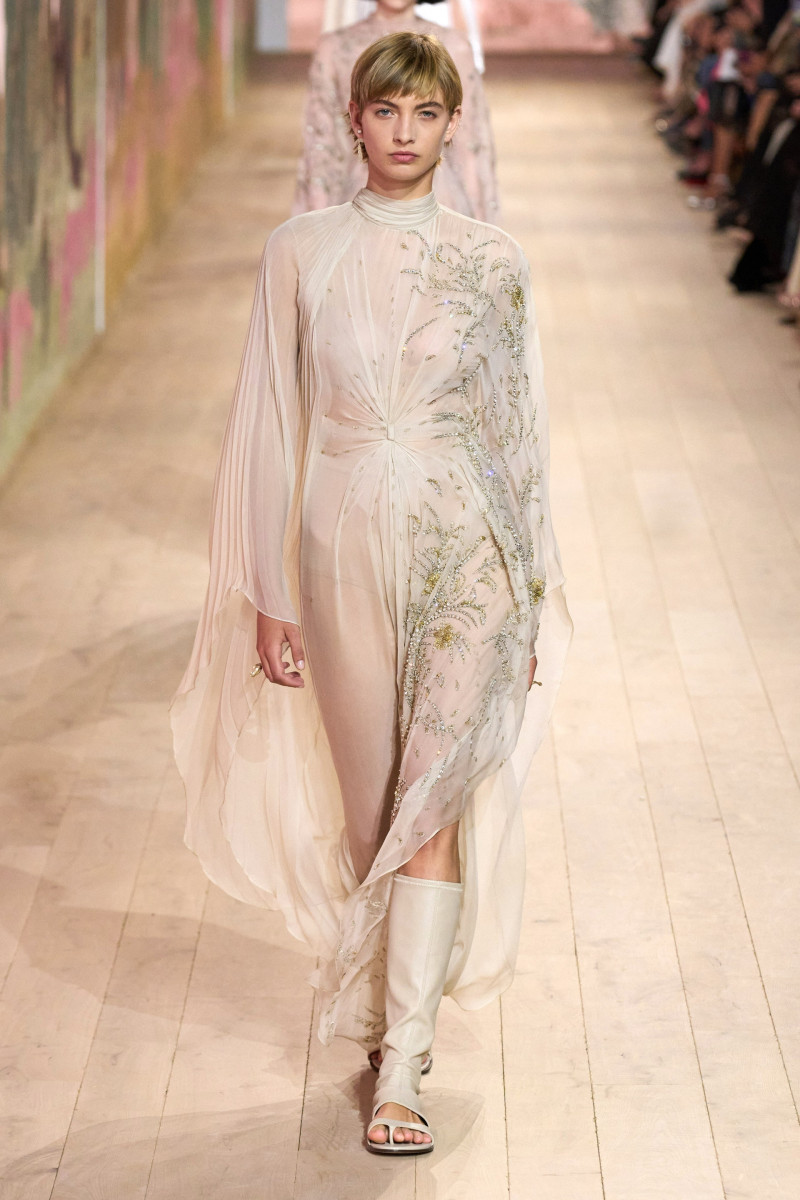00063-dior-fall-2023-couture-credit-gorunway.jpg