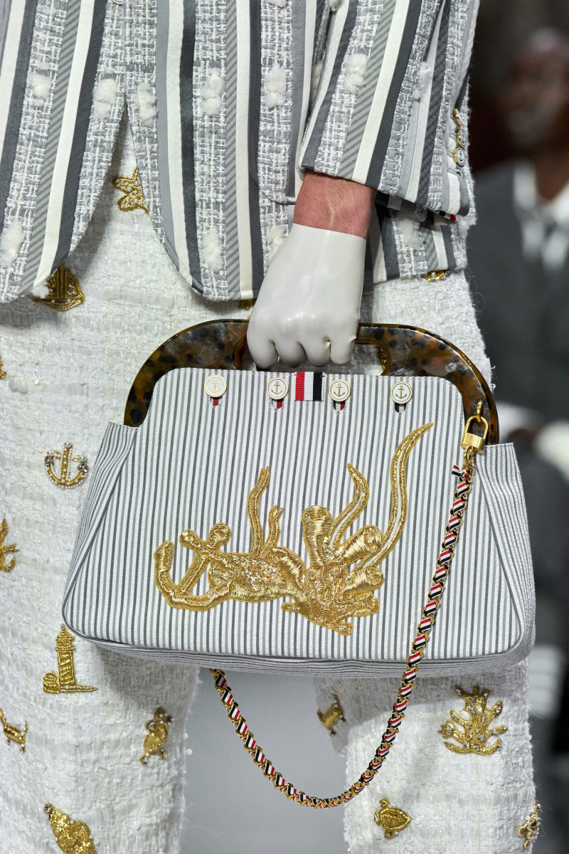 00065-thom-browne-fall-2023-couture-details-credit-gorunway.jpg