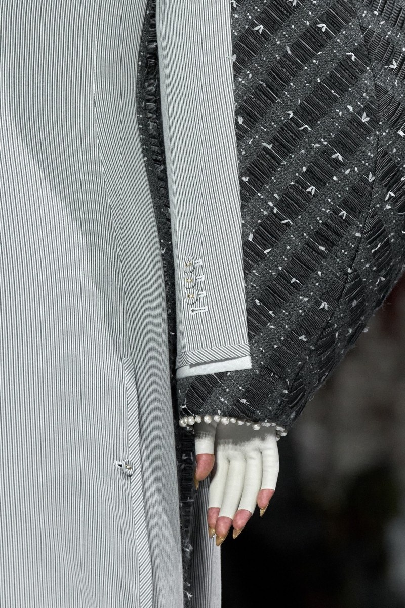00041-thom-browne-fall-2023-couture-details-credit-gorunway.jpg