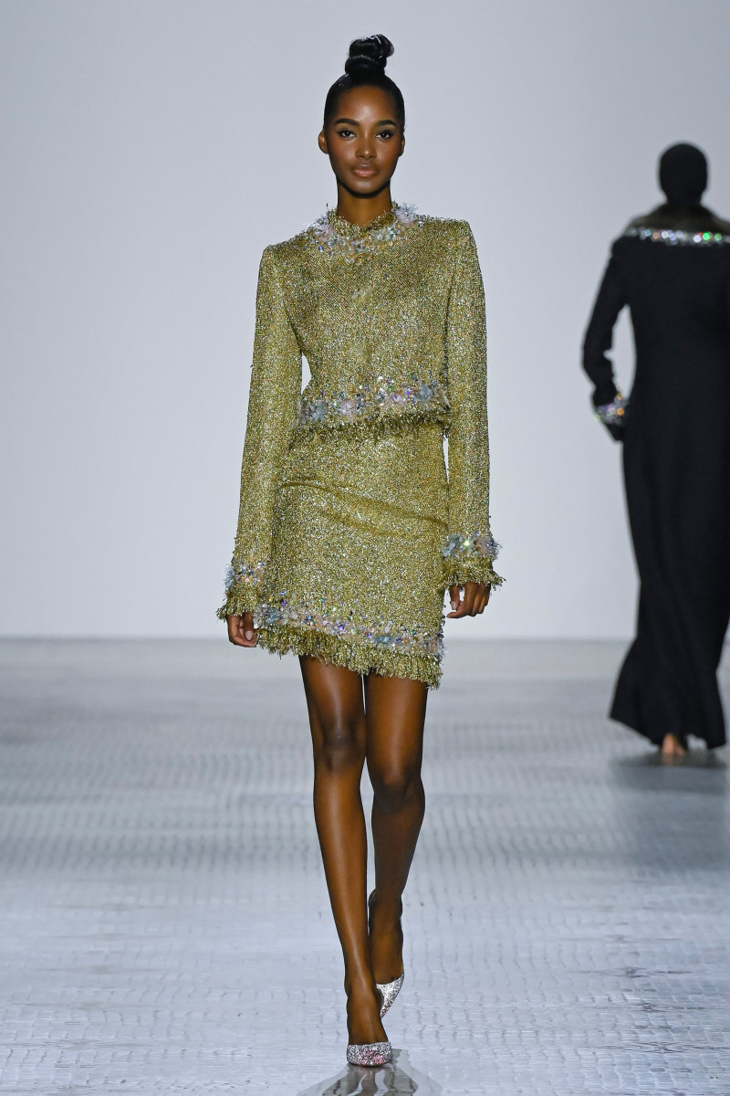 00009-celia-kritharioti-fall-2023-couture-credit-brand.jpg