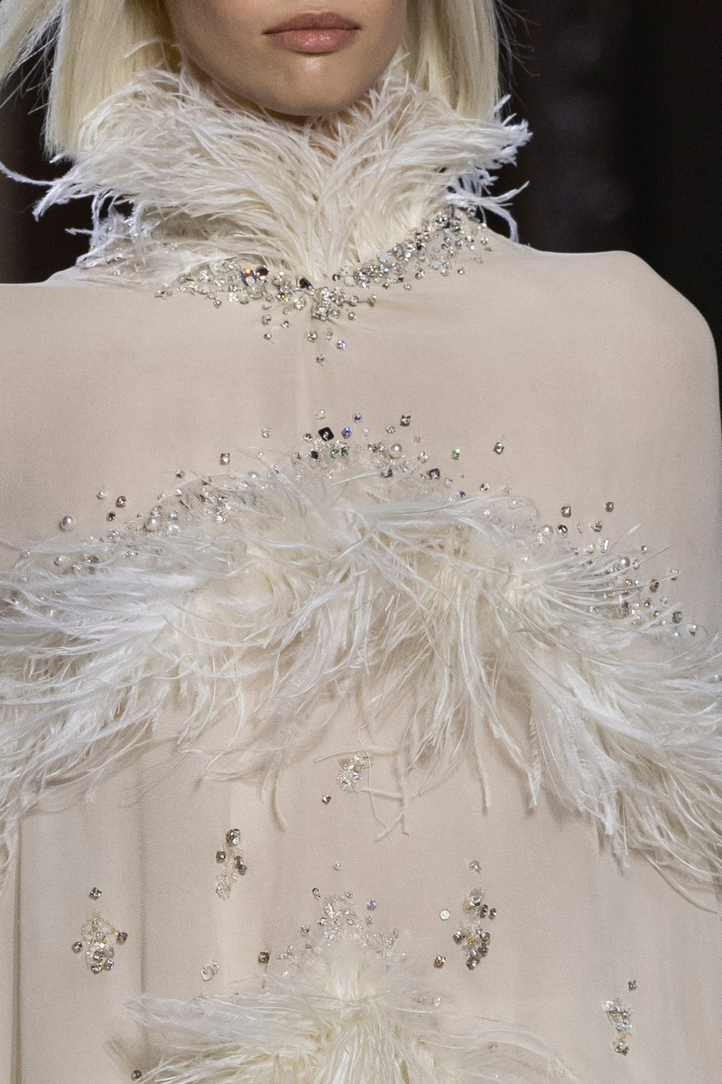 00035-celia-kritharioti-fall-2023-couture-details-credit-brand.jpg