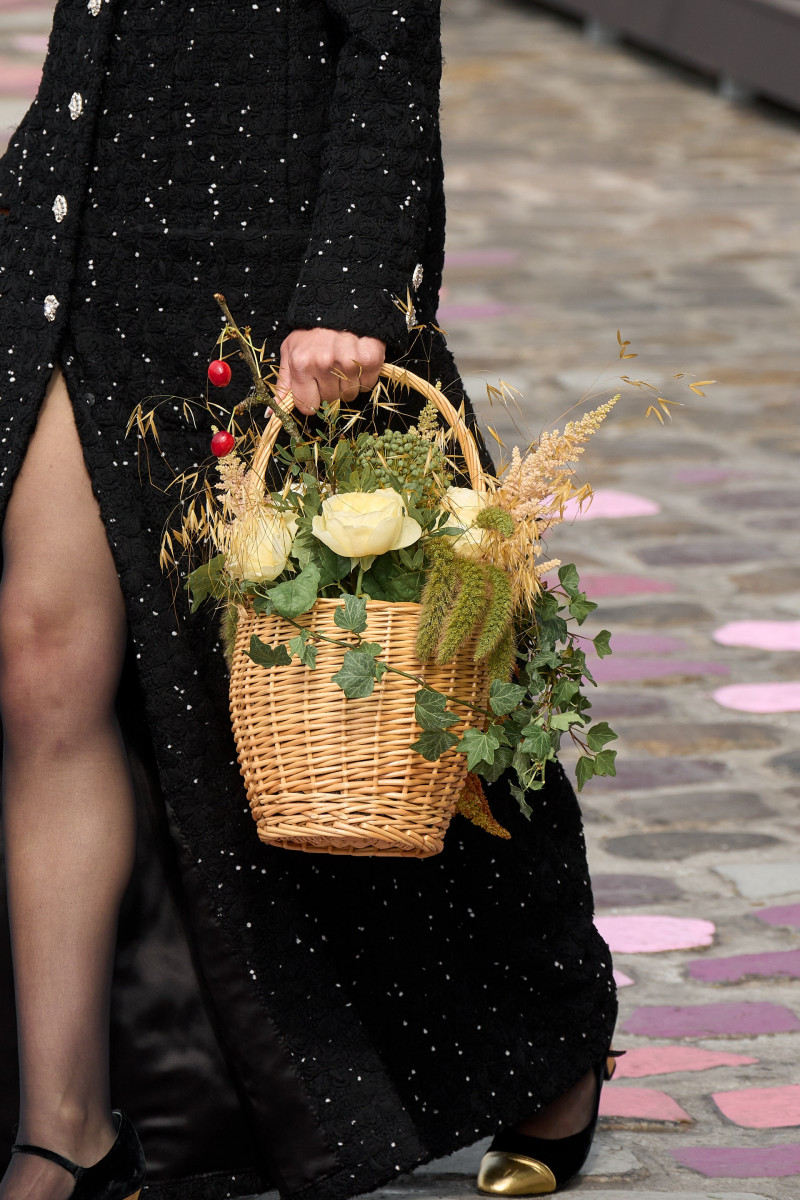00007-chanel-fall-2023-couture-detail-credit-gorunway.jpg