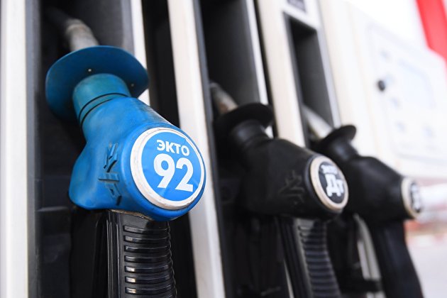 Цена бензина Аи-92 на российской бирже обновила очередной рекорд