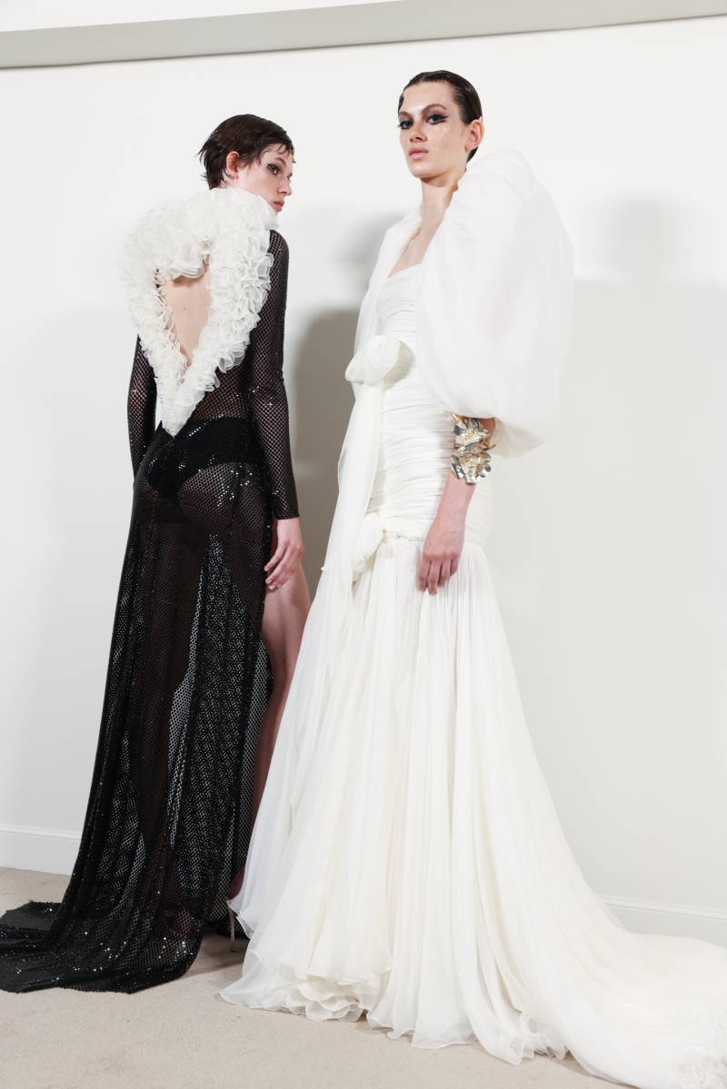 backstage-giambattista-valli-couture-fall-2023-paris-011.jpg