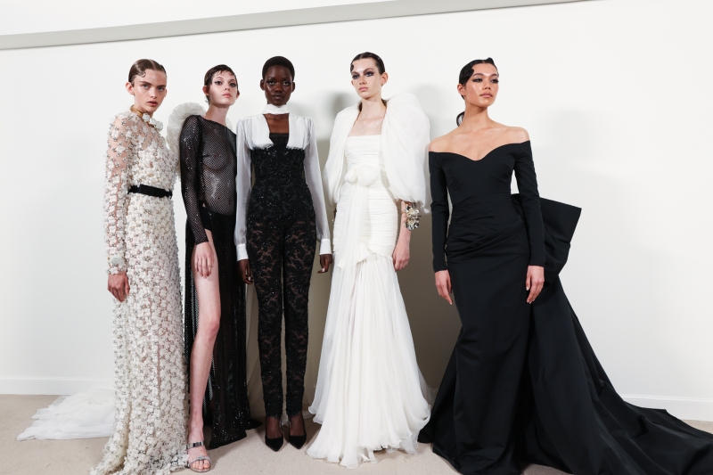 backstage-giambattista-valli-couture-fall-2023-paris-012.jpg
