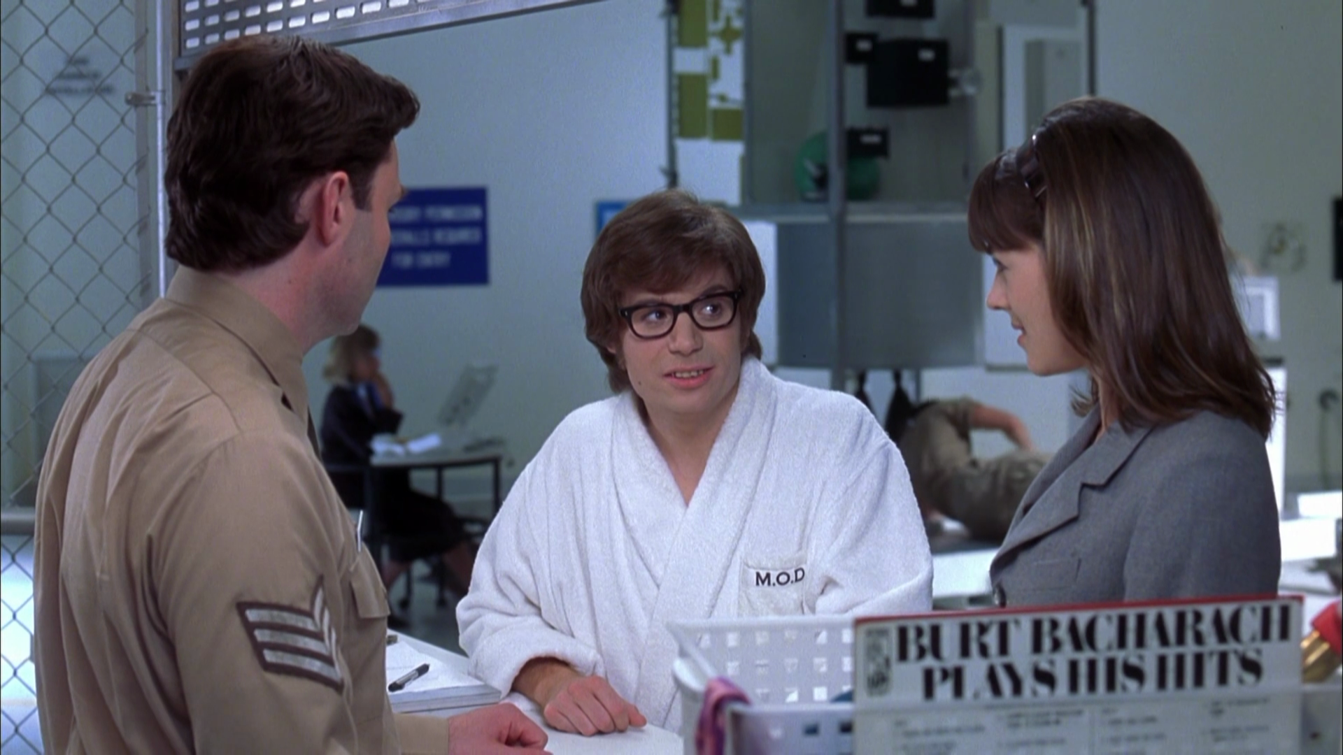 Austin.Powers_International.Man.of.Mystery.1997.WEB-DL.1080p.Open.Matte.mkv_20230730_071459.449.png