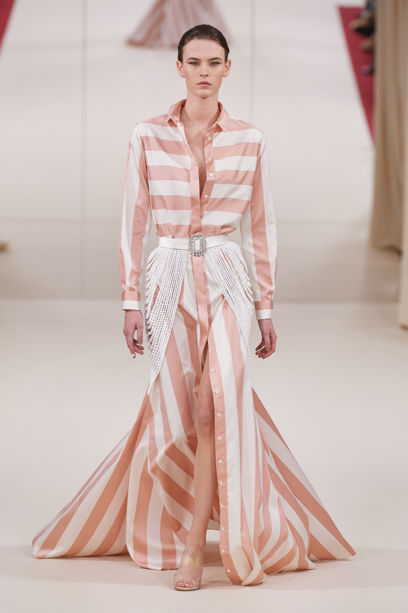 00016-Alexis-Mabille-Couture-Spring-22-Paris-credit-Filippo-Fior-Gorunway.jpg