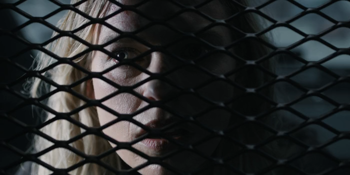 Haunting.of.the.Queen.Mary.2023.WEB-DLRip-AVC.ExKinoRay.mkv_snapshot_01.53.54.411.png