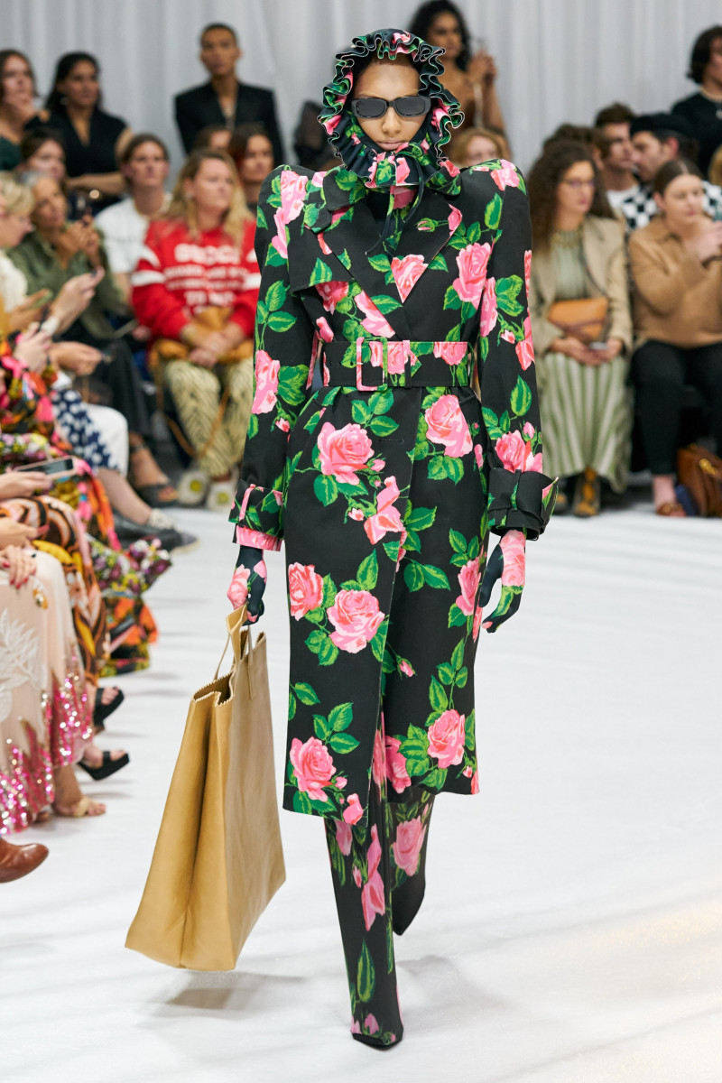00011-Richard-Quinn-Spring-22-RTW-London-credit-gorunway.jpg