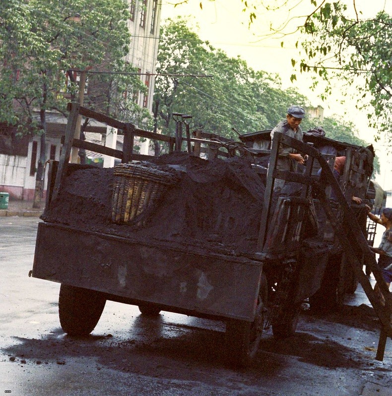 Soft Coal Truck - Guangzhou 1978.jpg
