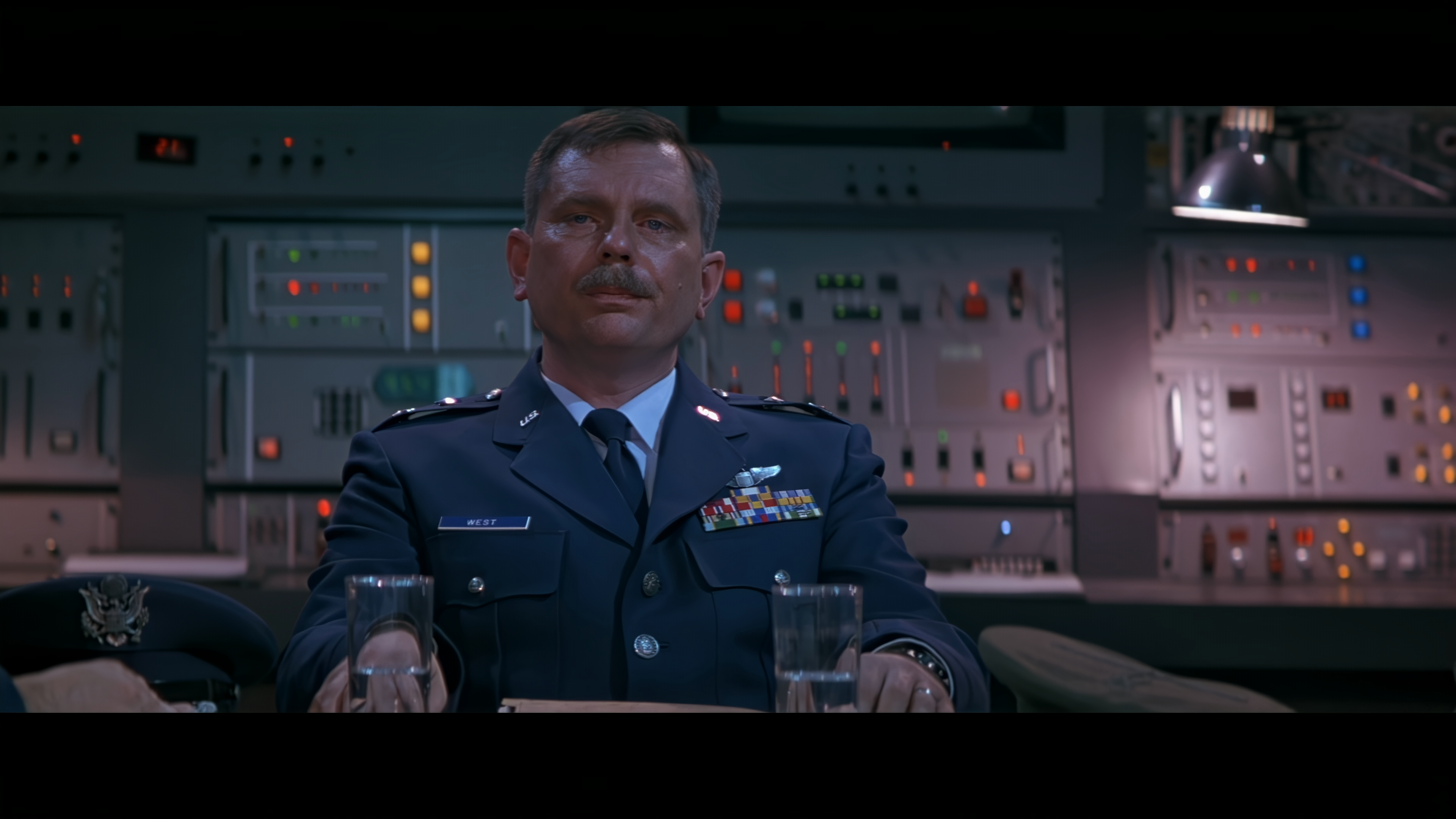 Stargate - Звездные Врата 1994 4К.mkv_20231120_094850.764.png