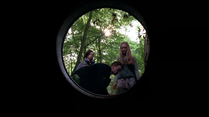 JAma.2001.HDRip-AVC.ExKinoRay.mkv_snapshot_00.20.12.503.png